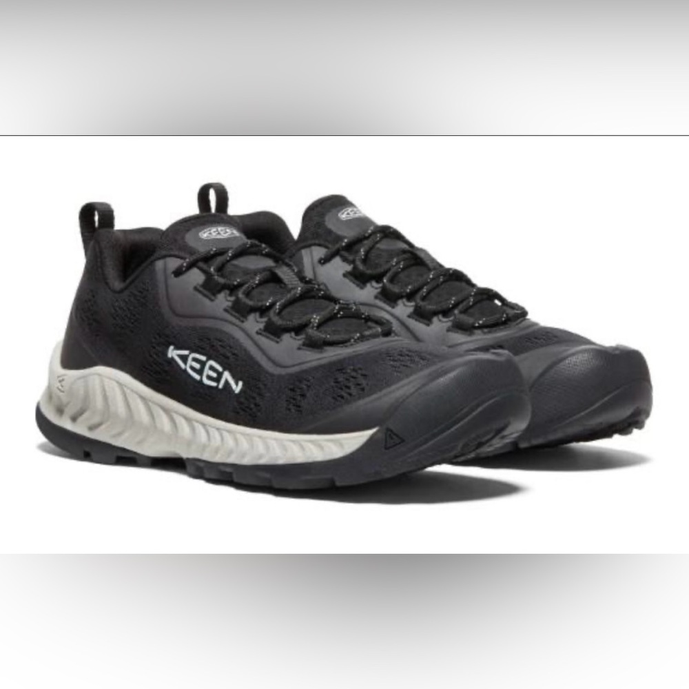 KEEN Women's NXIS Speed Hiking Shoes, BLACK Size 5, Good Condition